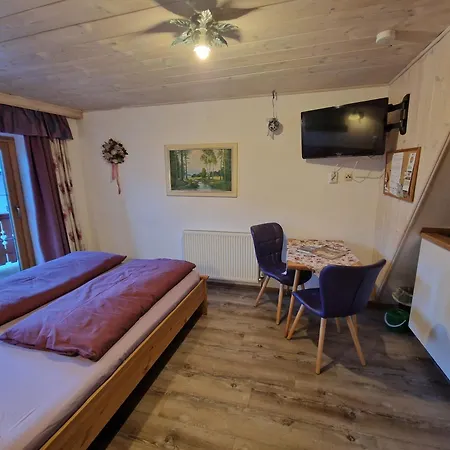 Badhaus *