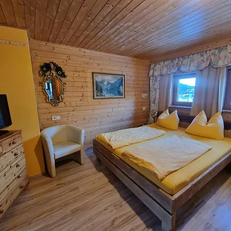 Badhaus *